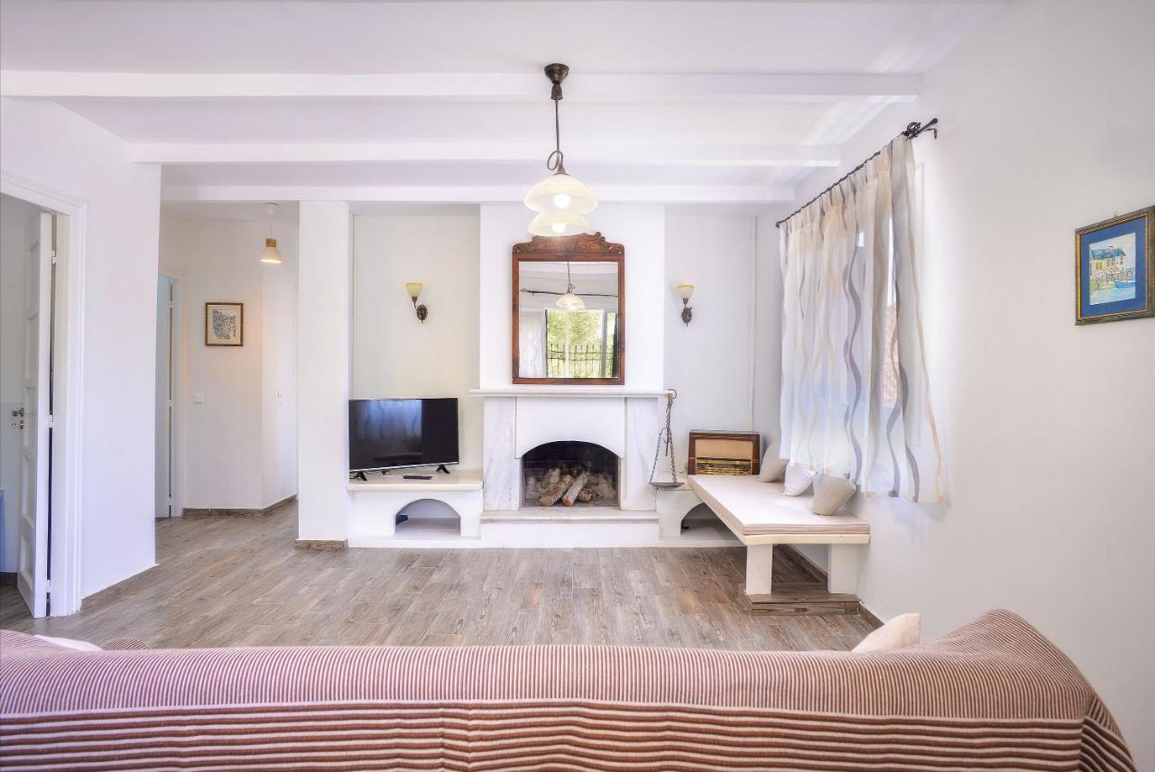 Tem House By All About Paxos ไกออส ภายนอก รูปภาพ
